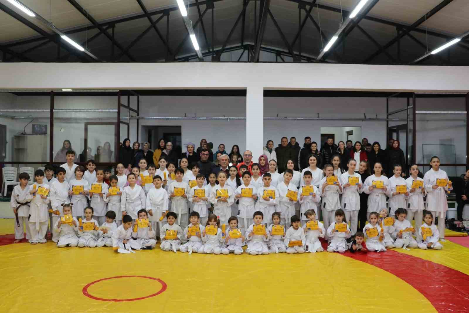 Genç karateciler için keyifli bir etkinlik: “Minik karateciler için muhteşem bir “Kuşak Töreni” düzenlendi