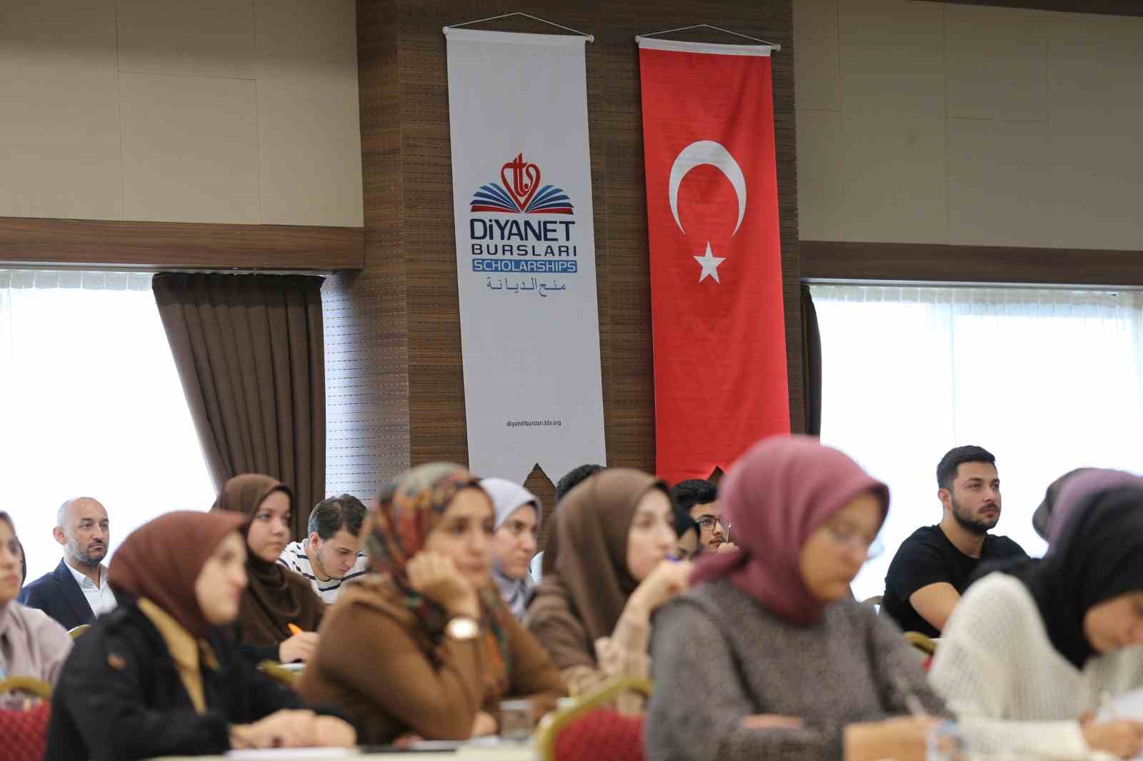 Türkiye Diyanet Vakfı, ‘Sivil Toplum Okulu’ projesiyle dikkat çekiyor