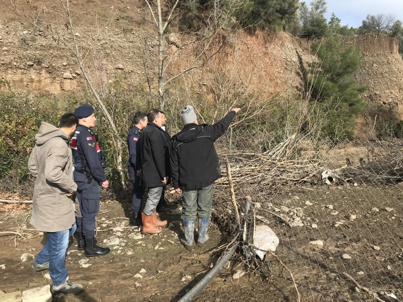 Kaymakam Memiş, sel nedeniyle zarar gören mahalleleri yerinde ziyaret etti