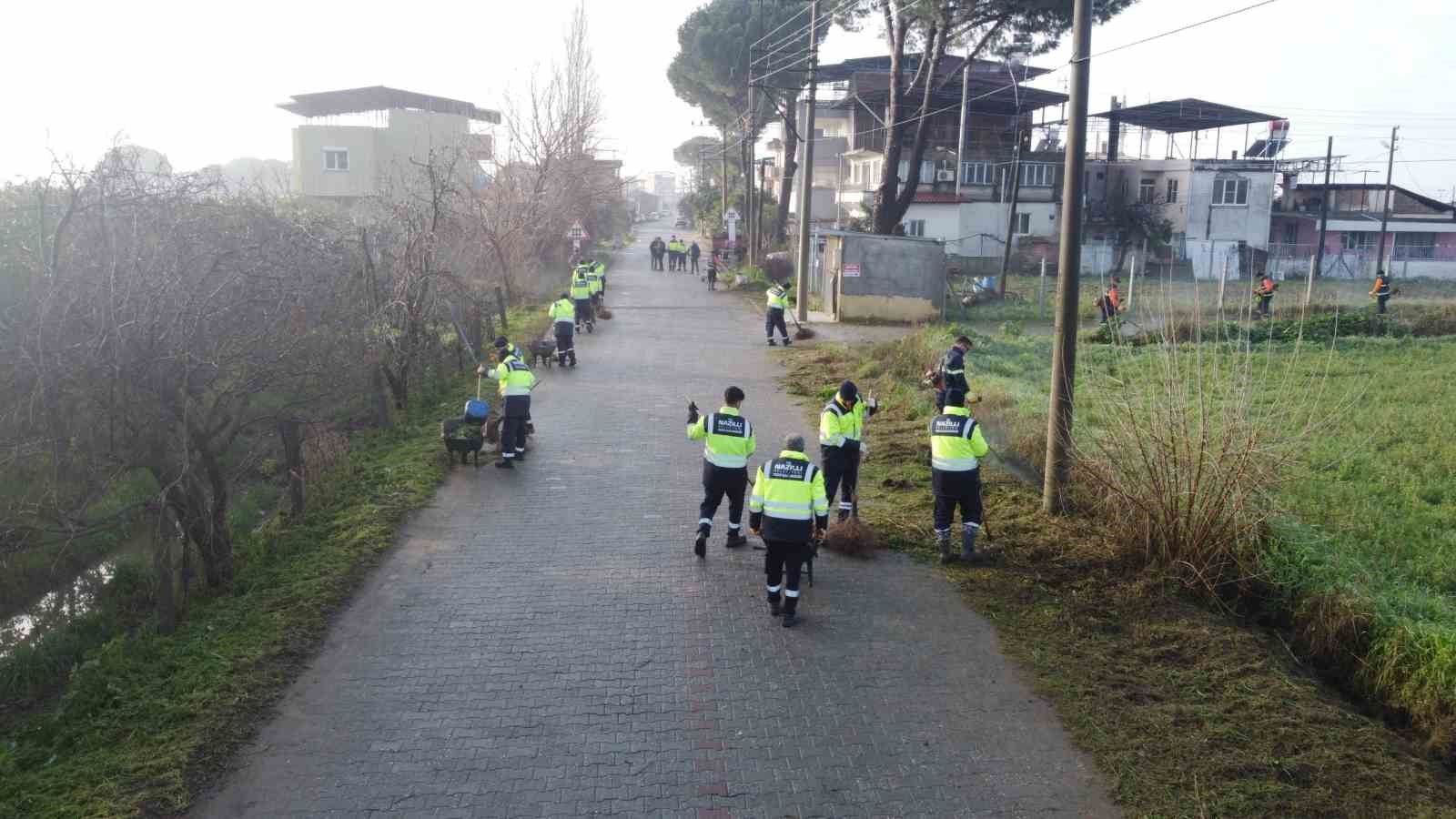 Nazilli Belediyesi, temizlik faaliyetlerini hız kesmeden sürdürüyor