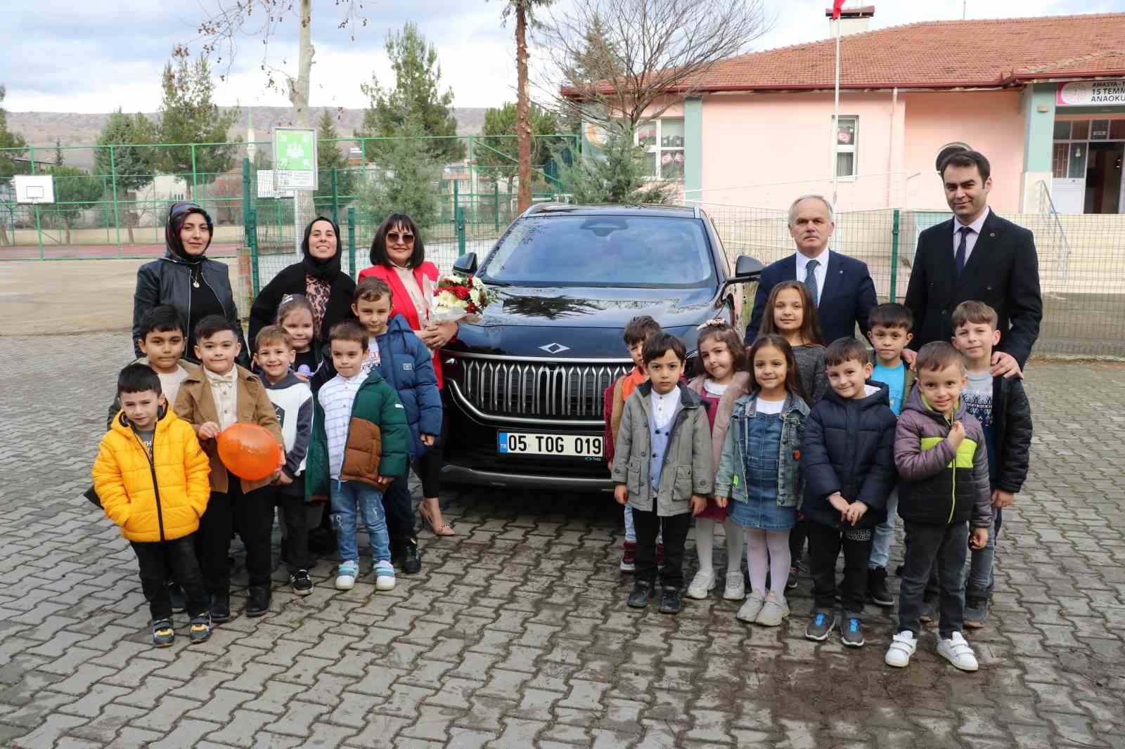 Amasya’da gerçekleştirilen karne töreninde TOGG heyecanı yaşandı.