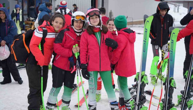 Ergan Kayak Merkezi’nde hafta sonu kayak tutkusu büyük ilgi görüyor