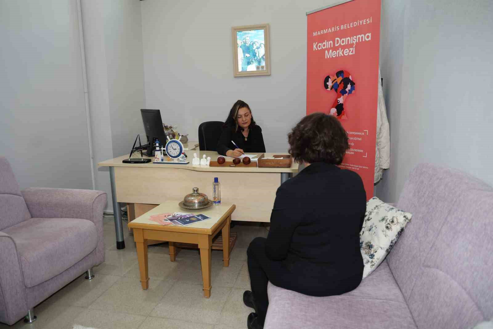 Marmaris’teki Kadın Danışma Merkezi, halkın yanında kalmaya devam ediyor