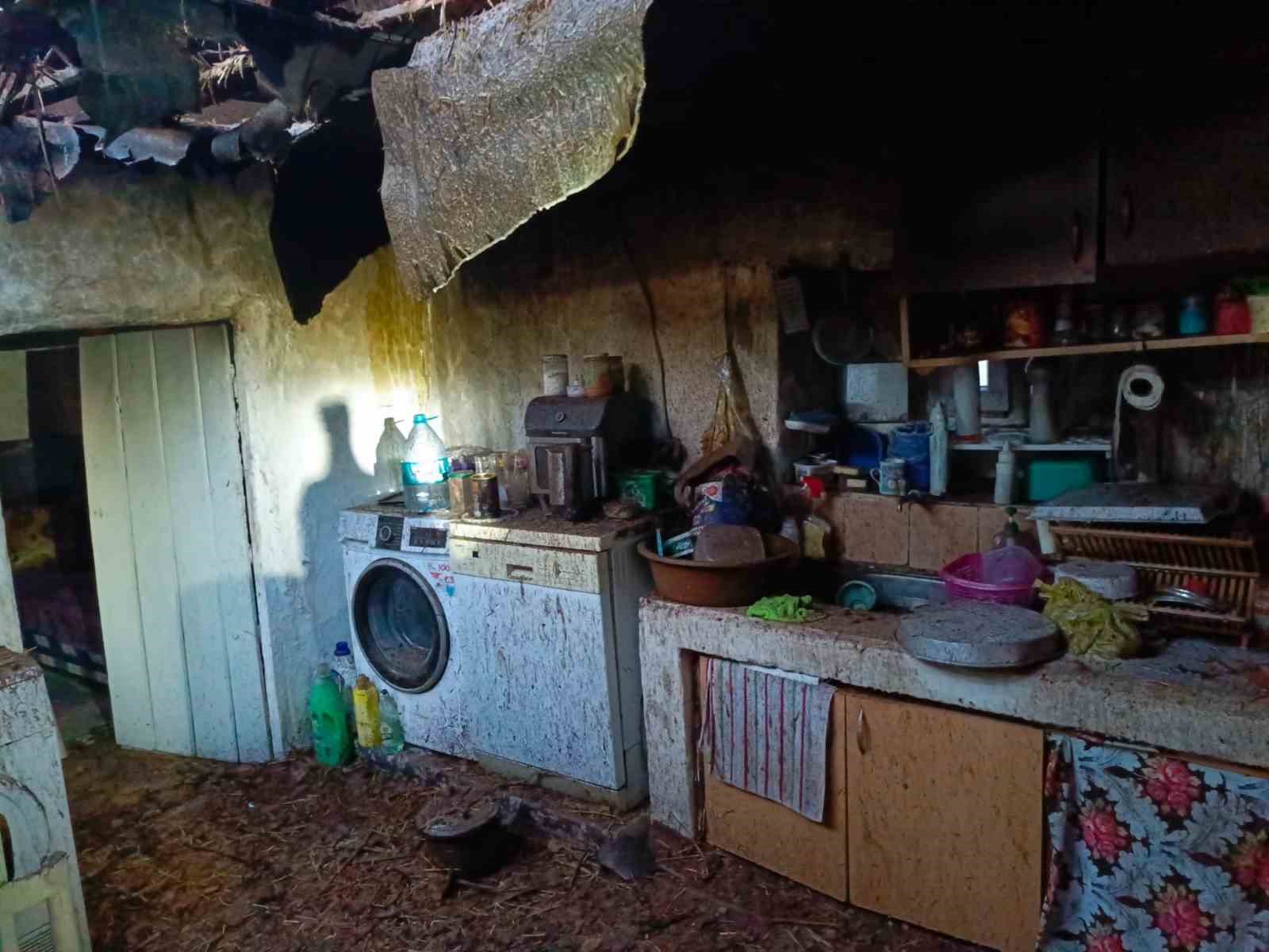 Keşan’da meydana gelen yangın, bir evde büyük ölçüde hasara neden oldu