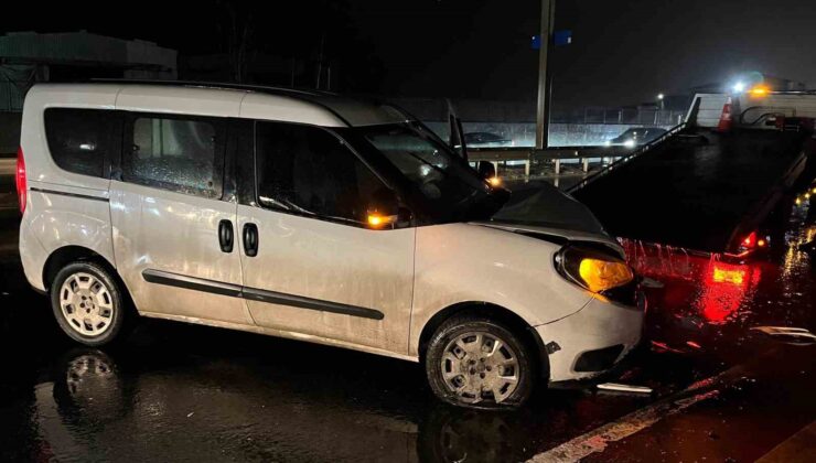 Zincirleme trafik kazasında 1’i ağır olmak üzere toplamda 3 kişi yaralandı, başakşehir’de yaşandı.