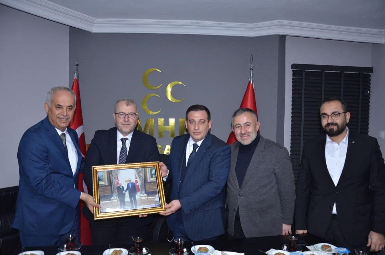 MHP, AK Parti’nin ziyaretine büyük bir katılım gösteriyor