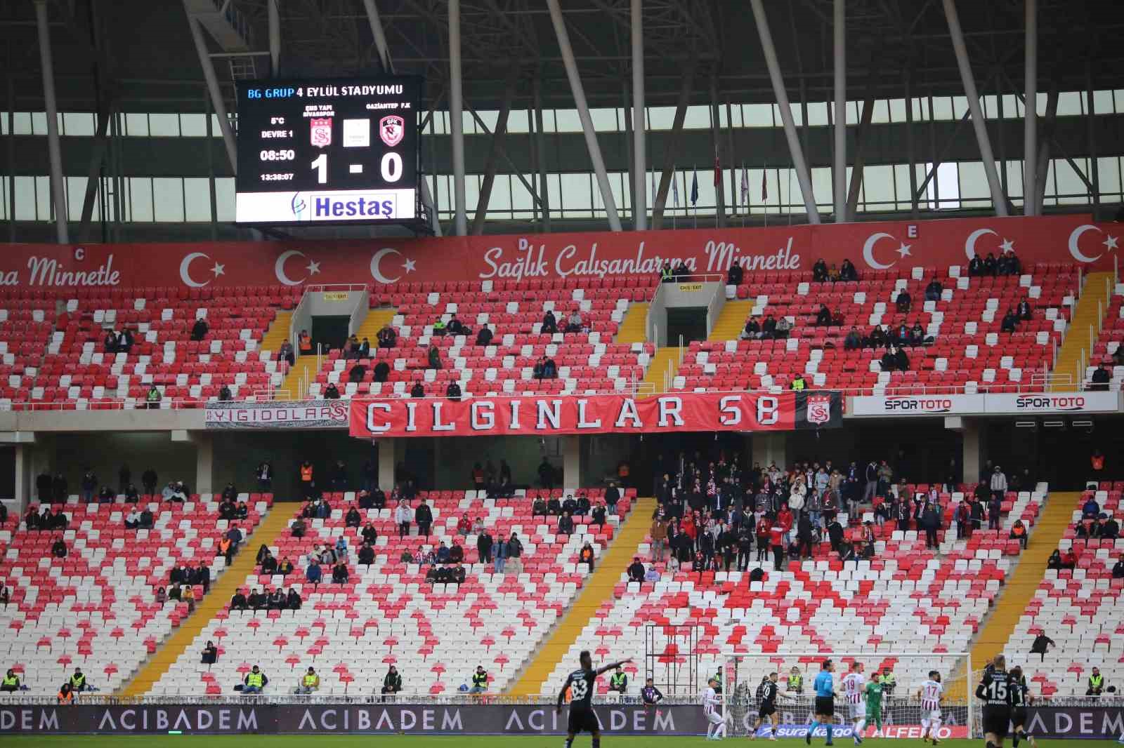 Sivasspor taraftarlarından büyük hayal kırıklığı: Gaziantep maçında alaka yok