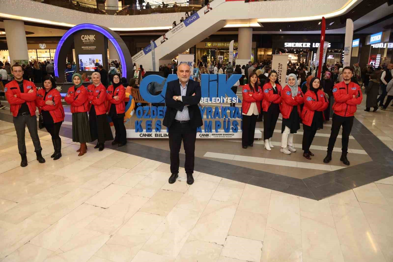 Sandıkçı: “Türkiye’nin Gelecek Yüzyılı için Dünya Standartlarında Nesiller Yetiştiriyoruz”