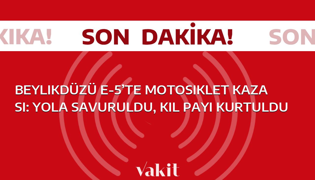 Beylikdüzü E-5 üzerinde meydana gelen bir motosiklet kazası, sürücünün yola savrulmasına neden oldu ancak kıl payı kurtuldu.